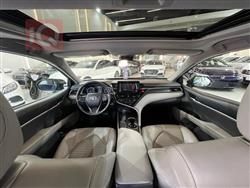 تۆیۆتا کامری